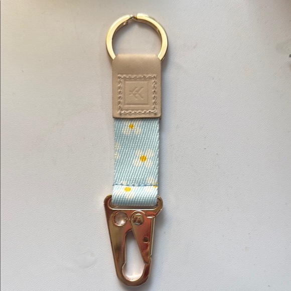 Floral Keychain Accessory Thread Wallets - Picture 3 of 4